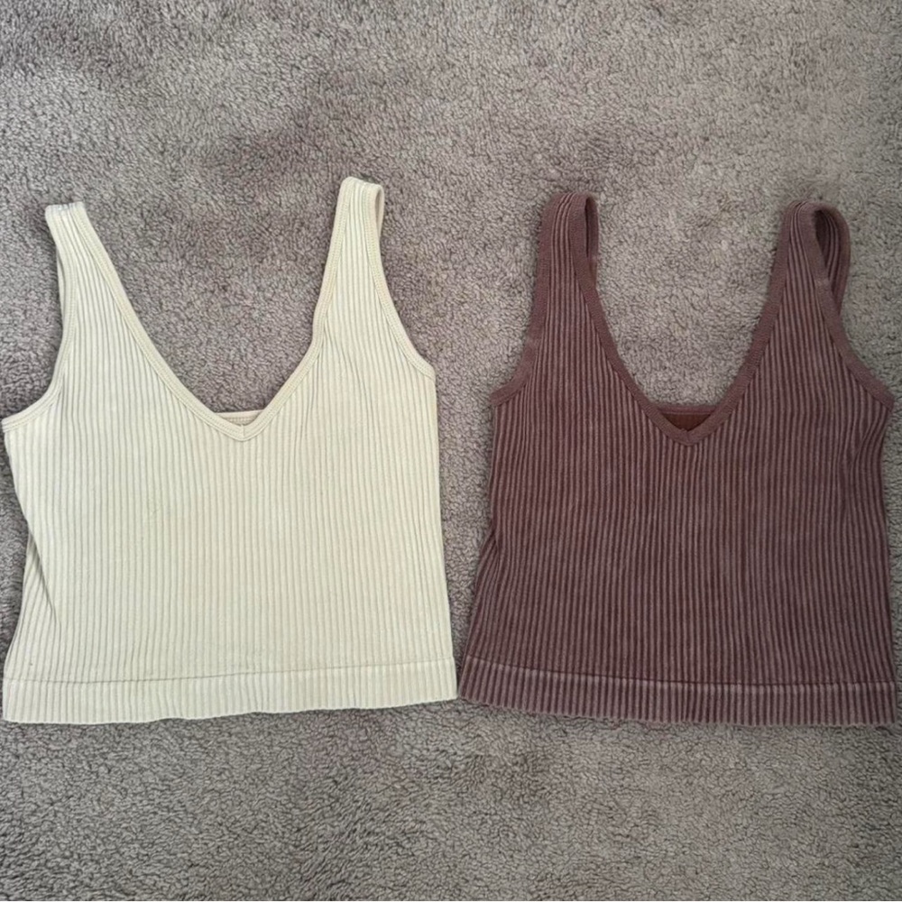 Ribbed Knit V-Neck Tank Top - Cream and Brown